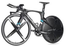 Pinarello Bolide TT pour vaincre le chrono Innovation, design et aérodynamisme sont au programme de ce nouveau Pinarello Bolide TT.