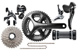 Le groupe Shimano Ultegra : une référence parmi les transmissions haut de gamme, pas tellement éloigné du Dura Ace en termes de performance et d'agrément d'utilisation et nettement plus abordable. Une valeur sûr !