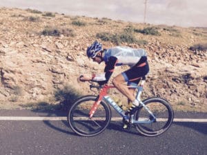 Un gros rouleur apprécie fortement ce pneu vélo route pour son endurance et sa robustesse.