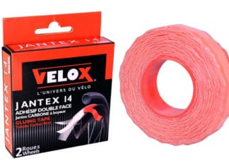 Test bande adhésive Velox Jantex 14 : le collage du boyau rapide et efficace La bande adhésive Velox Jantex 14 est parfaite pour un collage rapide, propre et efficace.