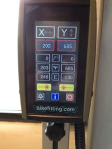 L'appareil rapport XY permet de mettre aux dimensions précisément votre vélo.