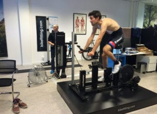 Étude posturale vélo Shimano Bikefitting : le test d’une position optimale Une bonne analyse posturale vélo permet un meilleur rendement. Le confort et le choix précis de la bonne taille de votre vélo sont aussi validés.