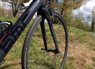 Roues vélo DT Swiss PR 1400 Dicut OXiC : le test d’une alternative au carbone La roue DT Swiss PR 1400 Dicut OXiC offre une polyvalence et un plaisir d'utilisation bluffant.