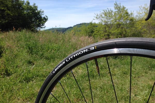 Le pneu vélo route Michelin Lithion 3 est parfait pour avaler les kilomètres.