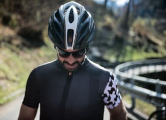 Le maillot vélo Assos SS equipeJersey evo8 en test pour rouler climatisé Le maillot Assos SS equipeJersey evo8 est la solution pour rouler sous la chaleur dans le meilleur confort.