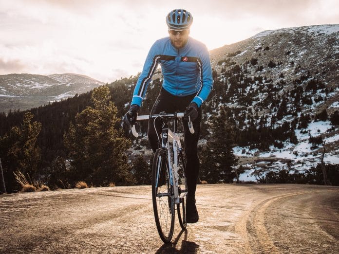 L'hiver les conditions sont rudes. Les 5 meilleures roues vélo route pour rouler l'hiver permettent de passer cette période favorablement.