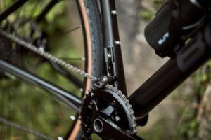 Le détail du guide-chaine du BMC Roadmachine X est également la preuve de la qualité du détail. 