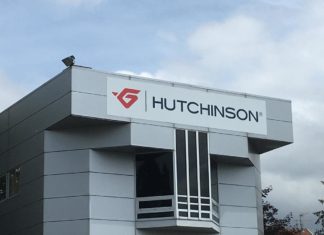 Hutchinson : visite de l’usine du pneumatique 100% made in France Hutchinson : la fabrication d'un pneumatique 100% made in France.