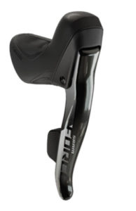 Le levier Sram Force eTap AXS permet une personnalisation des commandes via l'application. Le top !©Sram