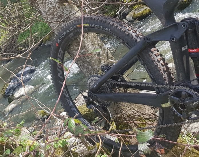 Le pneu VTT Hutchinson Griffus est polyvalent et très accrocheur.