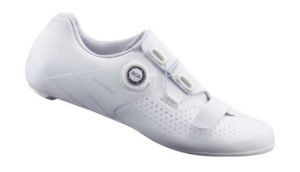 Choisir ses chaussures vélo femme : Shimano donne la couleur !©Shimano