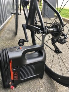 Besoin d'un support vélo ? Le Poggio R180 est là !