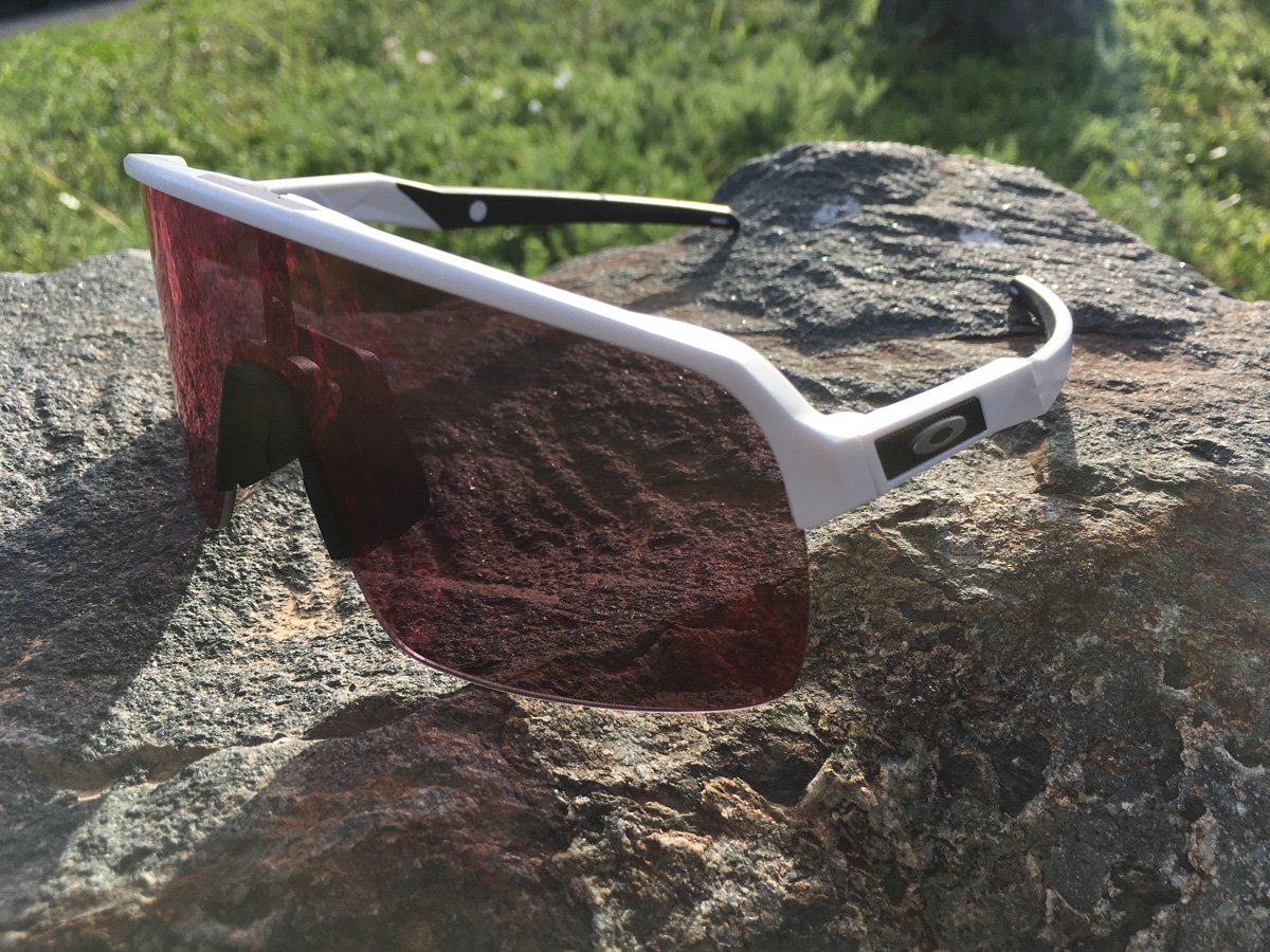 Test lunettes Oakley Sutro Lite Prizm Road : technicité et modernisme