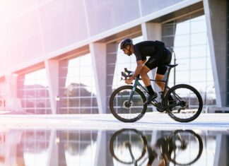 Roues Zipp 353 NSW : Making you faster/pour rouler plus vite Les roues Zipp 353 NSW sont bluffantes d'efficacité ©Zipp