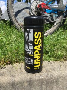 Les lingettes permettent de nettoyer complètement votre vélo, sans eau et sans rinçage.