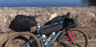 Sacoches vélo Bikepacking Topeak : pour bien commencer vos voyages Les sacoches vélo Bikpacking viennent s'installer facilement sur votre vélo.©AL