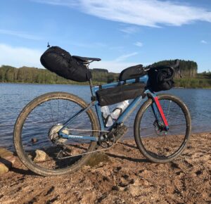 Voici le vélo d'Aurélien pour le test des sacoches vélo Bikepacking Topeak.©AL