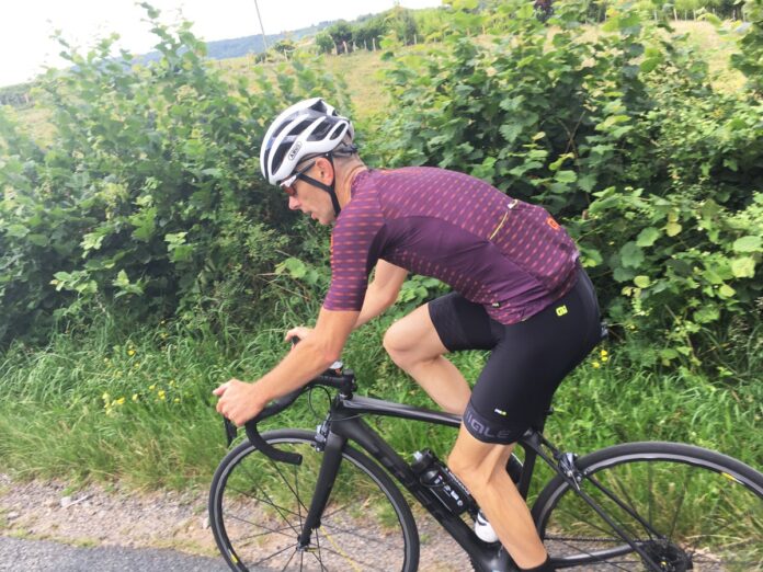 La tenue Alé Cycling été Green est parfaite pour vos sorties estivales.