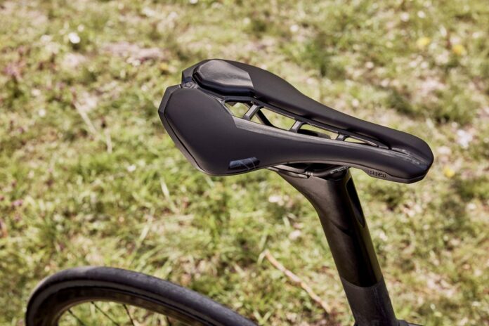 La selle Pro Stealth Curved apporte un excellent calage au cycliste.©Pro-Bikegear