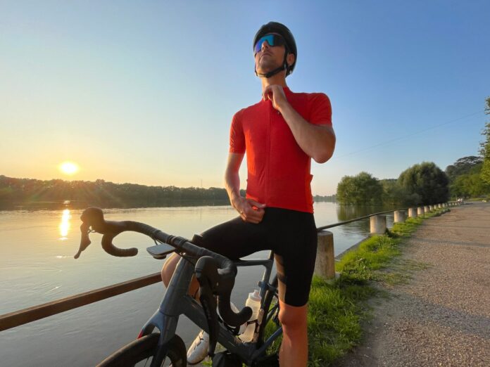 La tenue vélo Gravel Endura est techniquement une réussite.