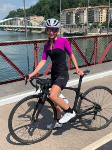 Le coloris de la tenue vélo femme Nalini est d'une belle élégance !