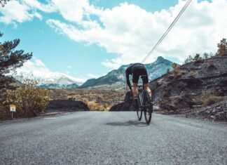 Les meilleurs pneus vélo Tubeless route : nouvelle technologie Les meilleurs pneus vélo Tubeless roulent toute l'année.©Hutchinson