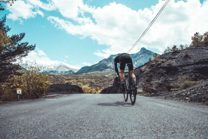 Les meilleurs pneus vélo Tubeless roulent toute l'année.©Hutchinson