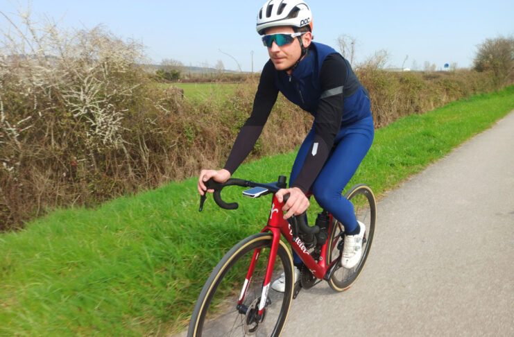 La marque Q36.5 sp cialiste du textile cycliste fabriqu en Italie
