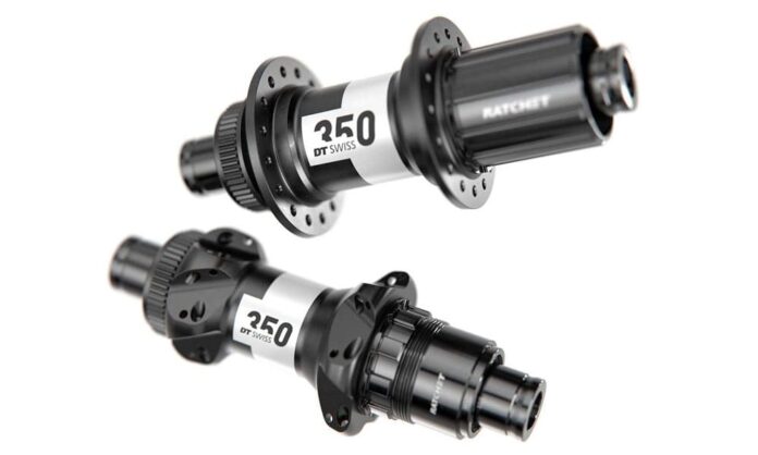 Achetez Des DT Swiss 350 Moyeu Arrière SP 24G 5/130mm 11V SH Alu Noir 7613052300146 0 L