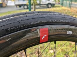Pneu vélo route large : pourquoi c’est devenu la nouvelle norme ? Le test du pneu Hutchinson Challenger