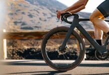 Hutchinson Black Bird : le renouveau du pneu performant français Hutchinson Black Bird