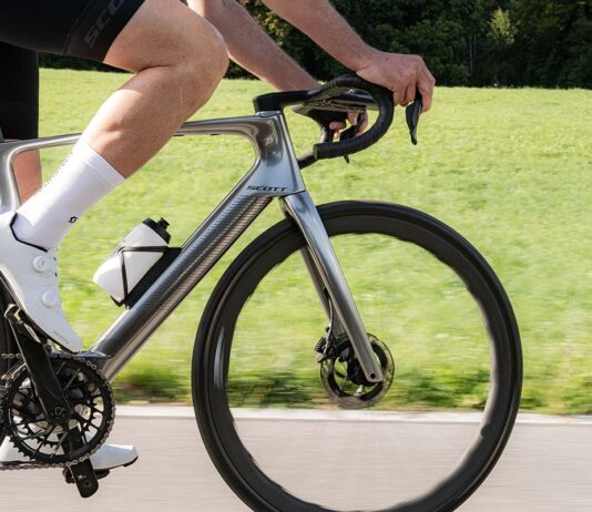 Scott Fastlane : quand VAE et vélo de route performant ne font plus qu’un Scott Fastlane