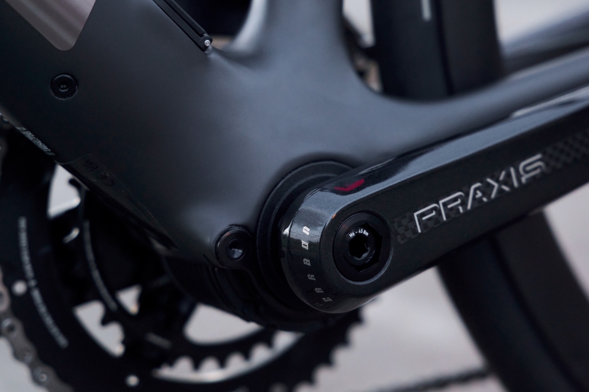 Détail du moteur TQ HPR40 intégré au boîtier de pédalier du BMC Teammachine 01 AMP